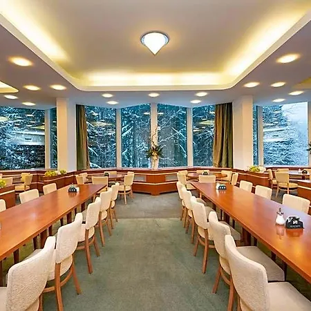 Horsky Montana מלון 3*